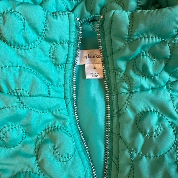 CJ Banks size 1x quilted vest - Picture 3 of 4